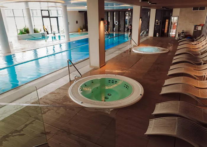 Polanki Aqua Wiola E008 - Parking Gratis * Kołobrzeg